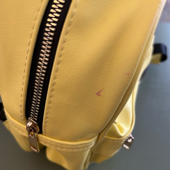 Spongebob SquarePants Mini Backpack Purse Yellow - Picture 11 of 11